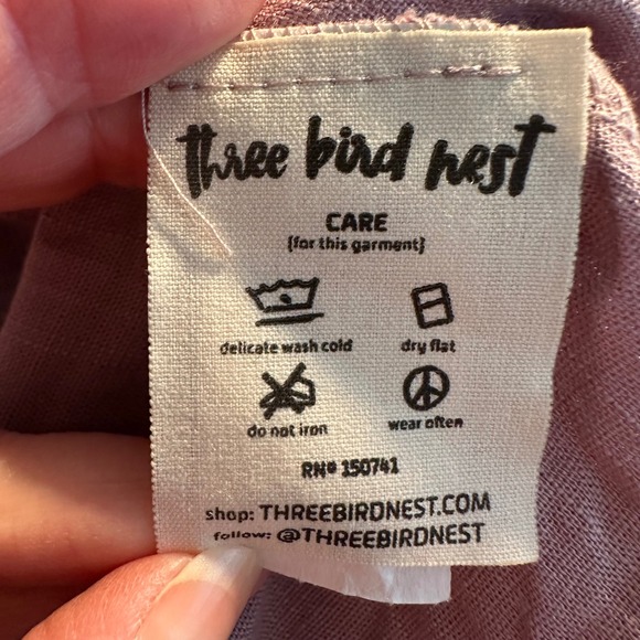 Three Bird Nest Ruffle V Neck Top Blouse Size L Mauve Pink Oversized Boho NEW - Picture 7 of 8